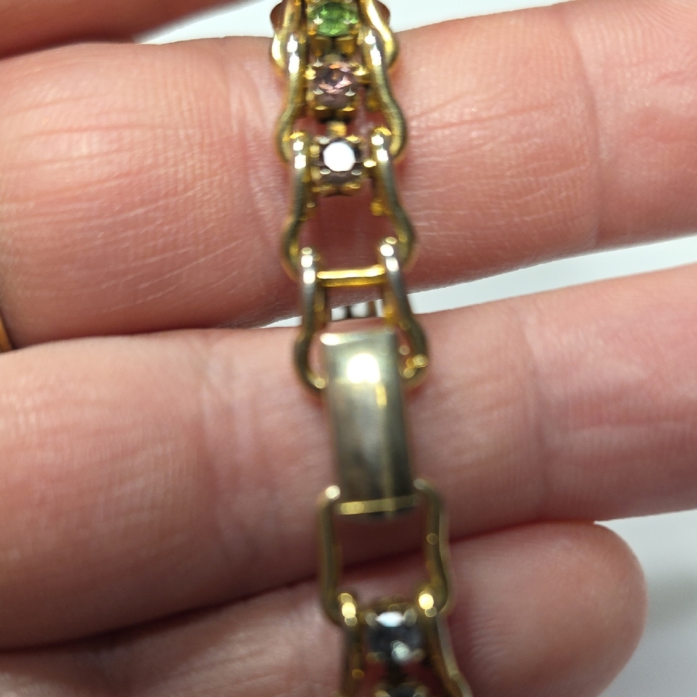 Elegant Gold Bracelet with Multicolor Stones - Picture 7 of 9